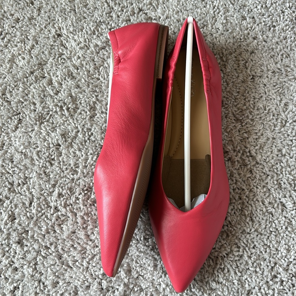 NWT Calvin Klein pointed toe Flat - Picture 2 of 6